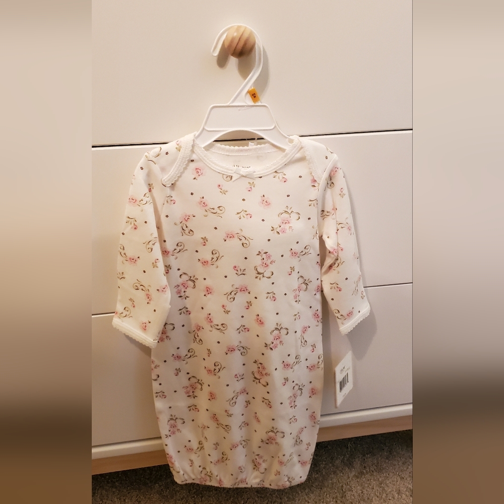 Little Me White floral sleep gown with cap. 0-3m NEW WITH TAGS